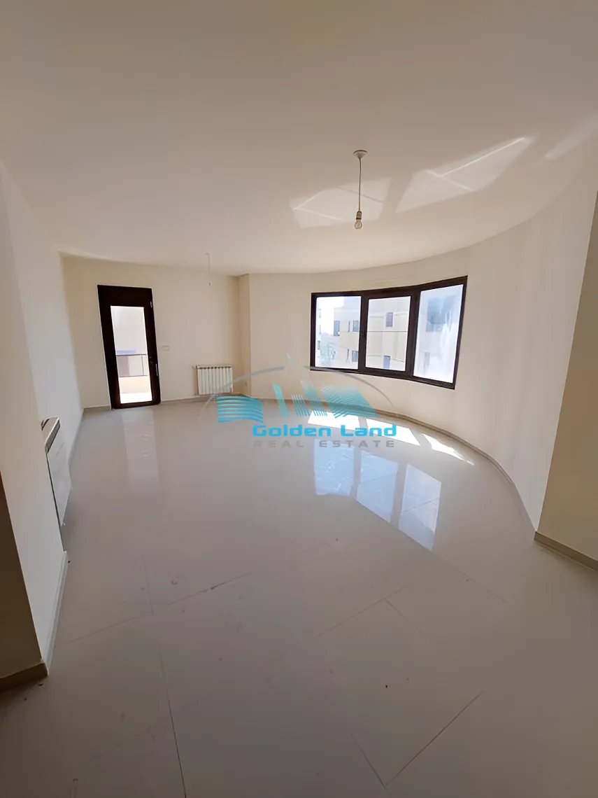 Apartment for Sale in Mazraat Yachoua, Lebanon - 3 bed, 3 bath