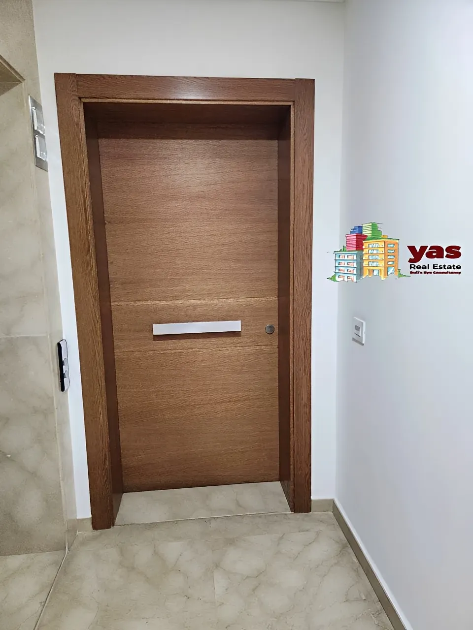 Apartment for Sale in Achrafieh - 2 bed, 3 bath