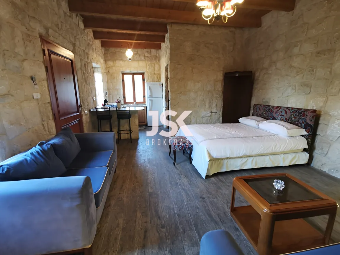 Building for Sale in Fatqa