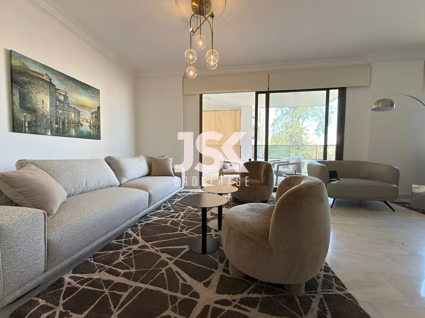 Apartment for rent in Fassouh, Achrafieh, Lebanon - 3 bed, 4 bath