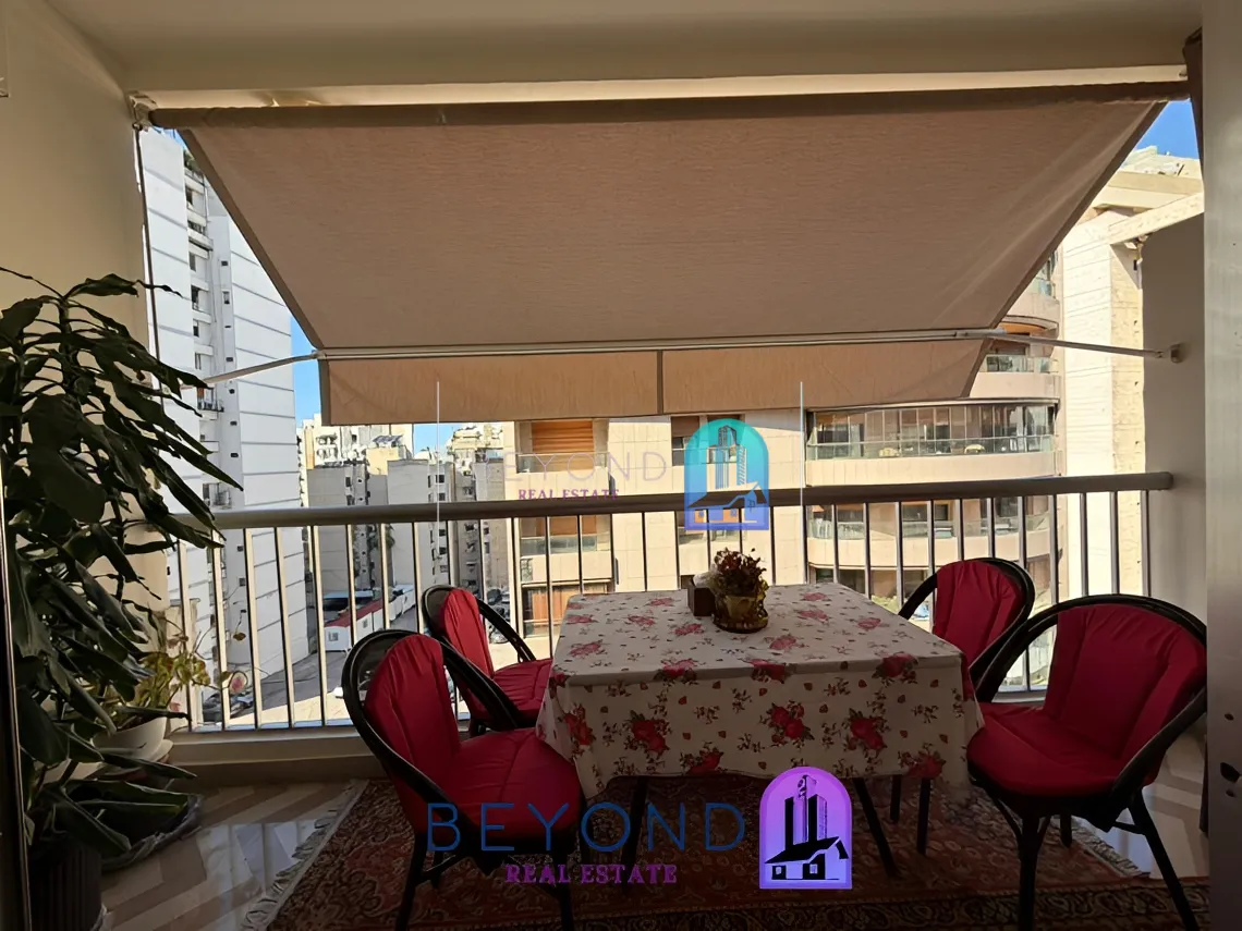 Apartment for sale in Kraytem, Beirut, Lebanon - 2 bed, 2 bath