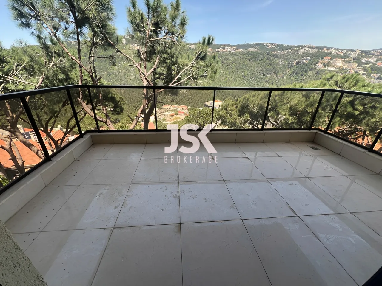 Apartment for Sale in Baabdat