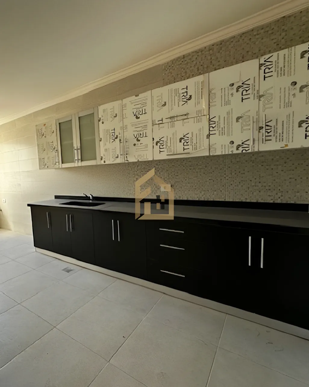 Apartment for sale in Bourj Abi Haydar, Beirut, Lebanon - 2 bed, 2 bath