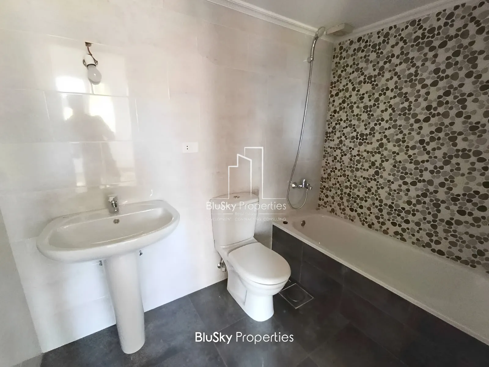 Apartment for Sale in Halat