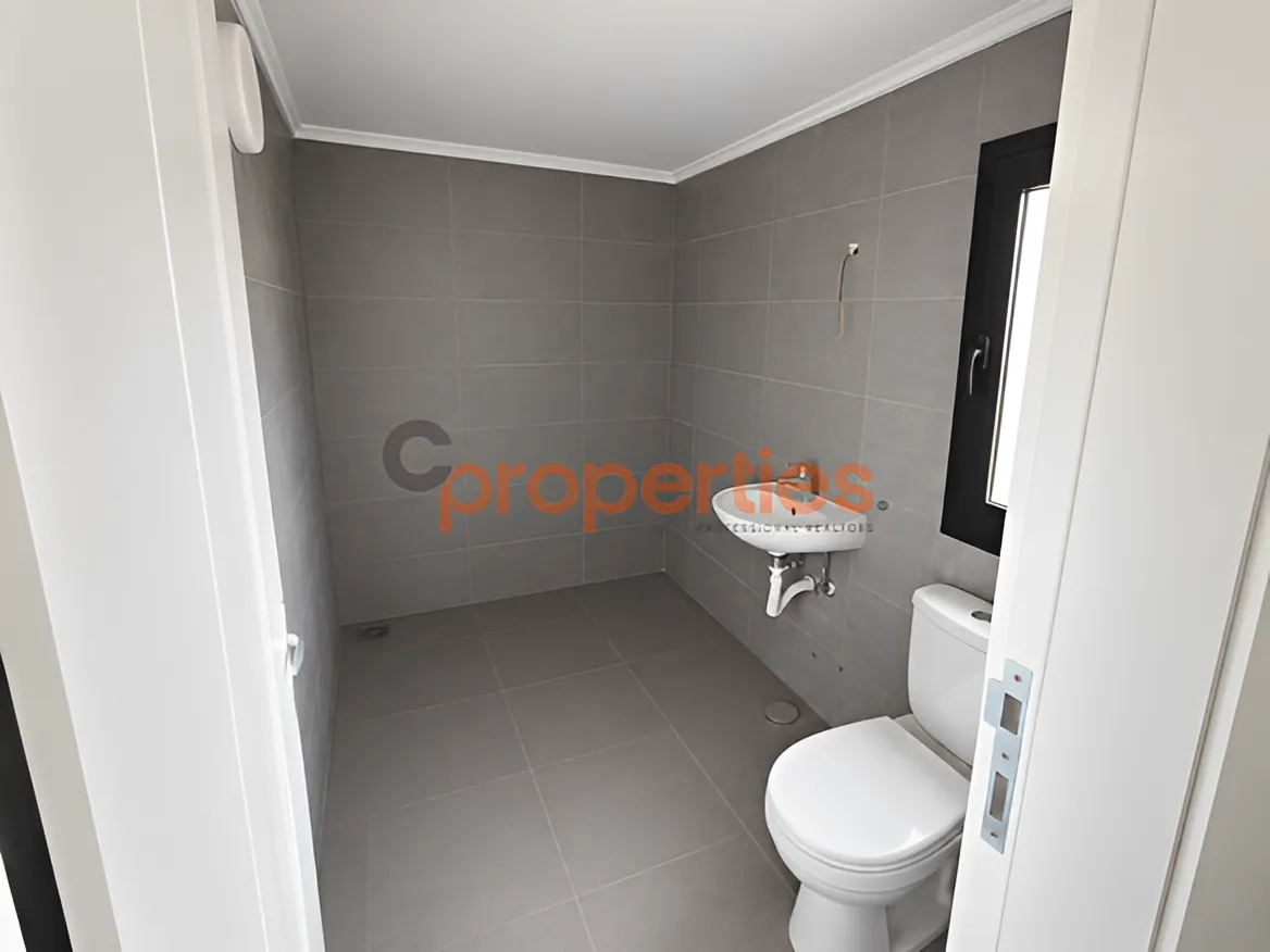 Apartment for Sale in Remeil - 4 bed, 6 bath