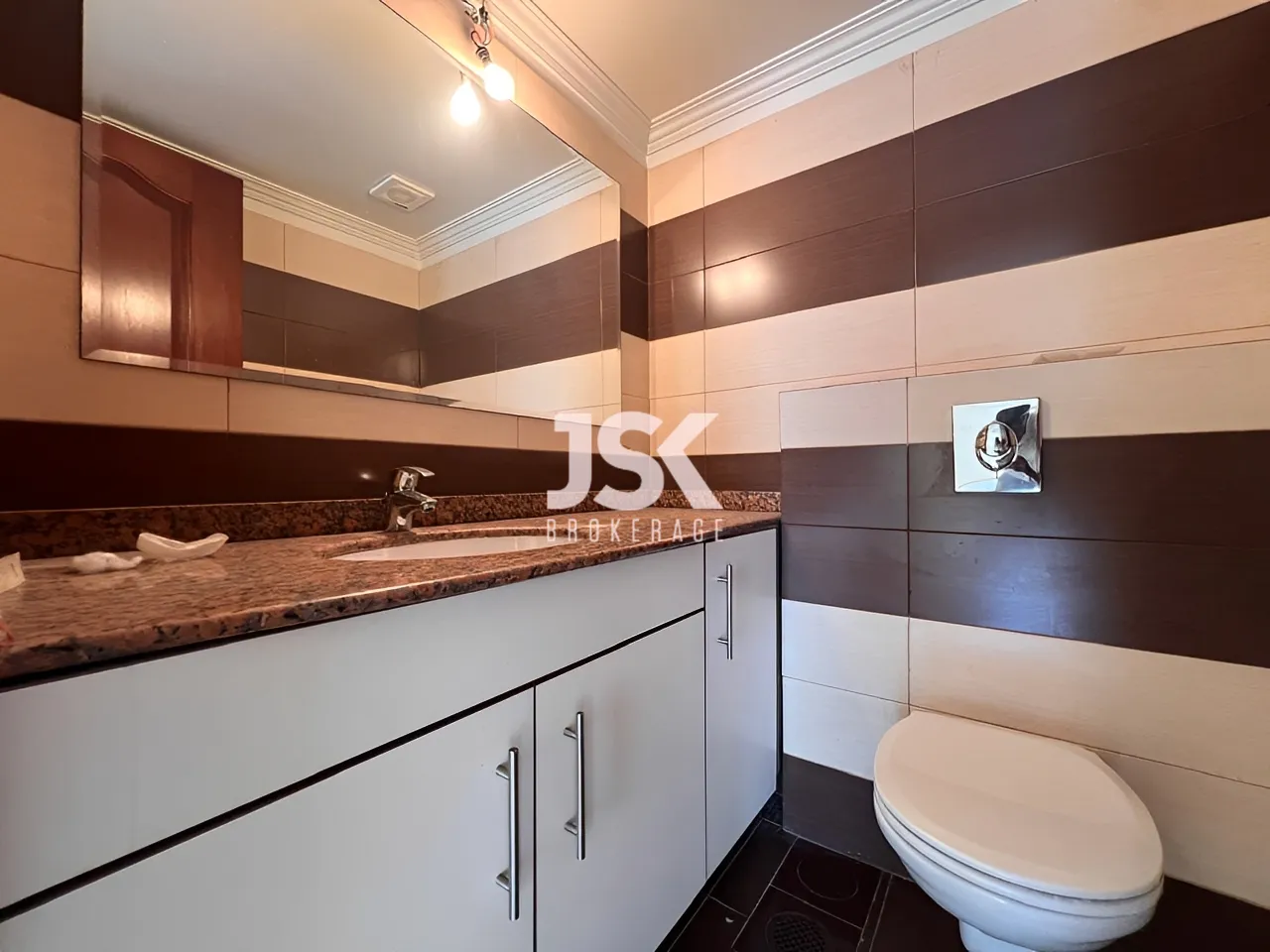Apartment for Sale in Sioufi