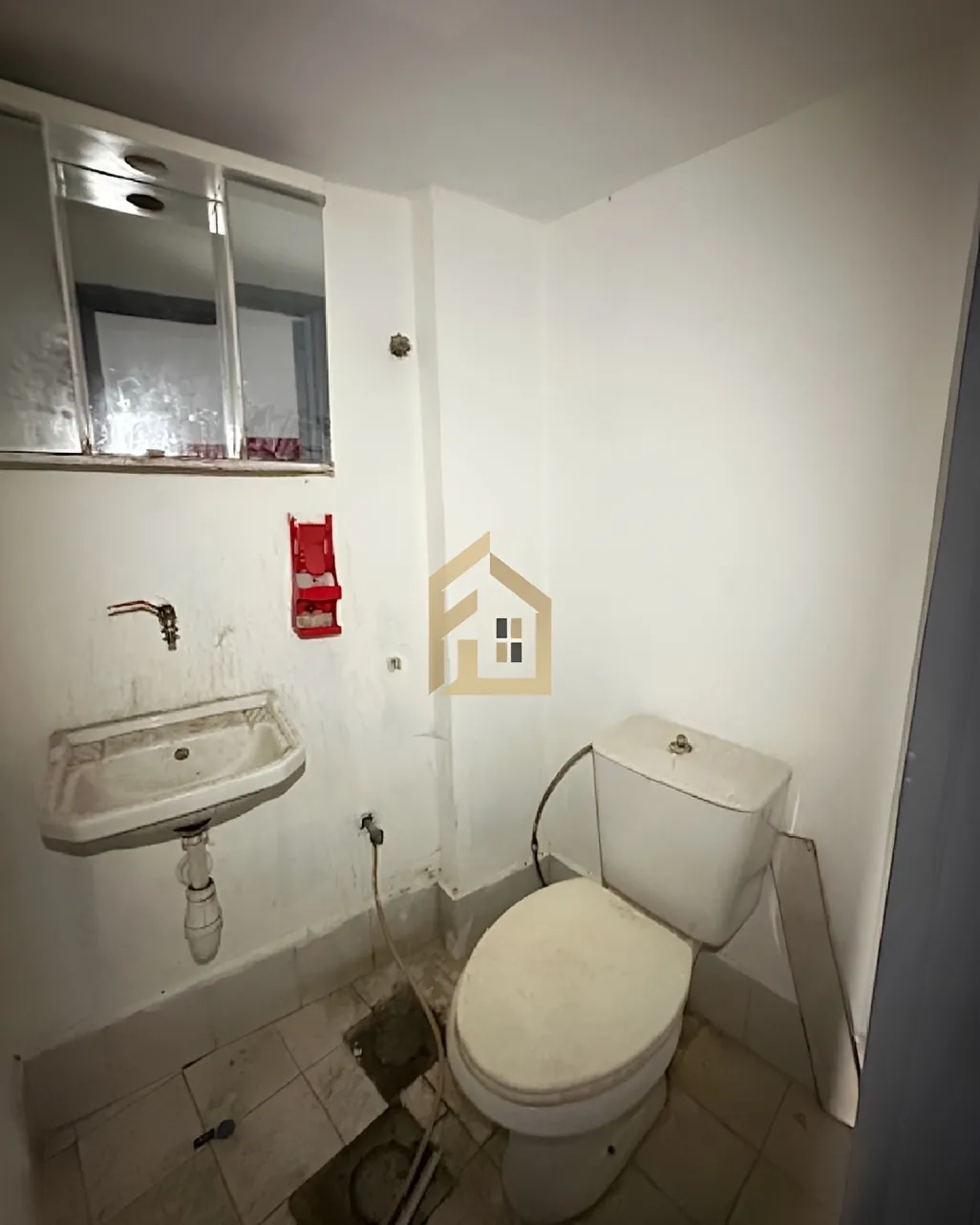 Shop for rent in Ain El Remmaneh, Lebanon