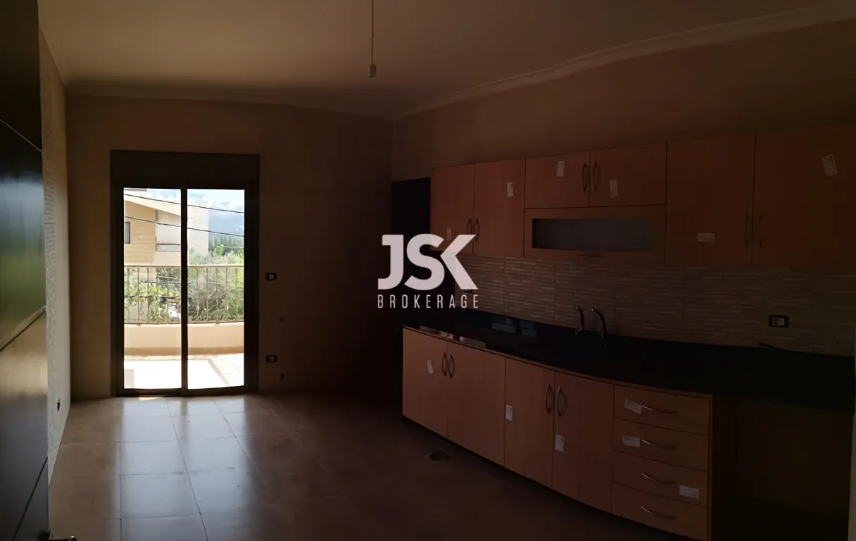 Apartment for Sale in Qennabet Broummana