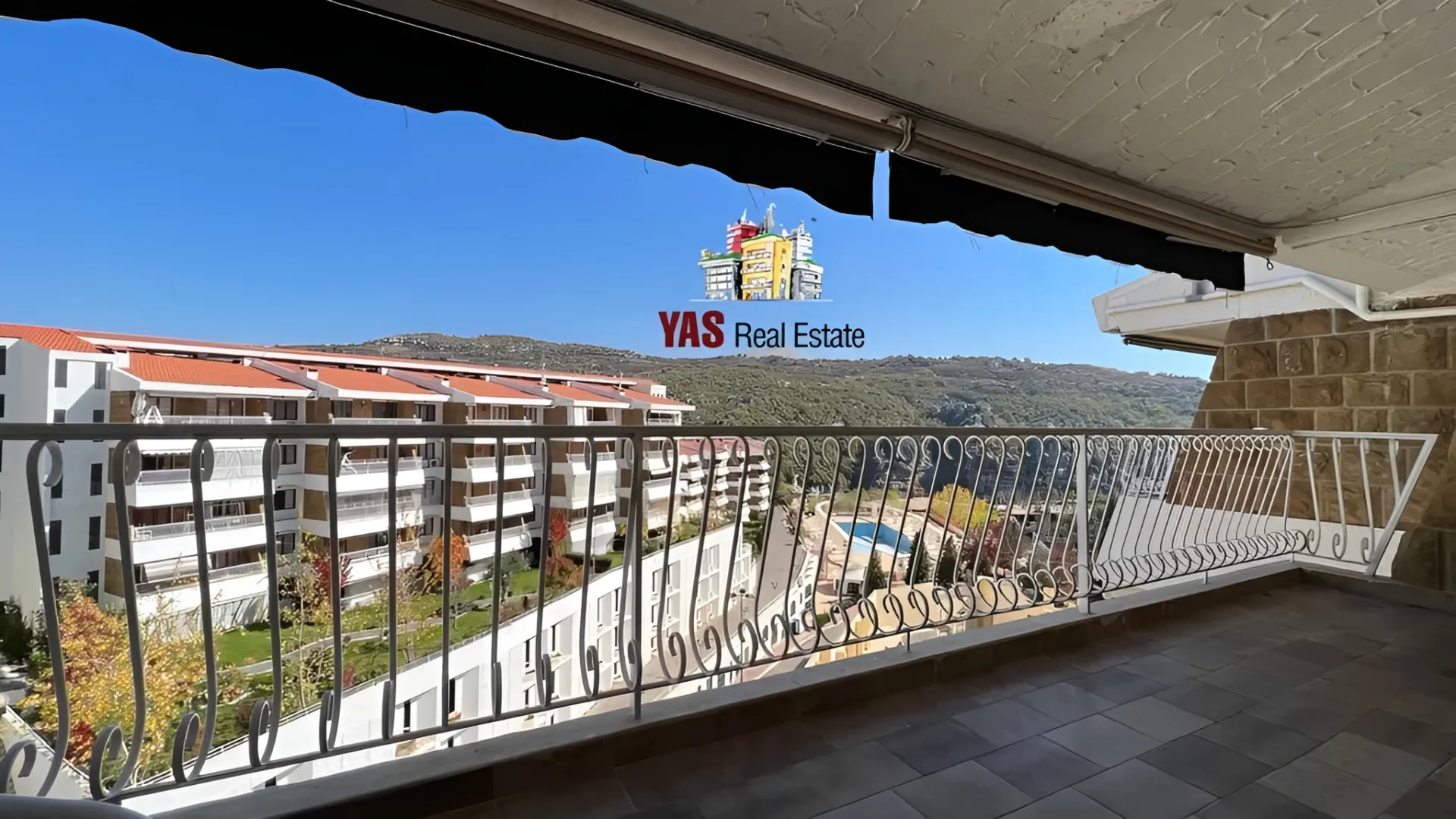 Chalet for Sale in Faytroun - 3 bed, 3 bath