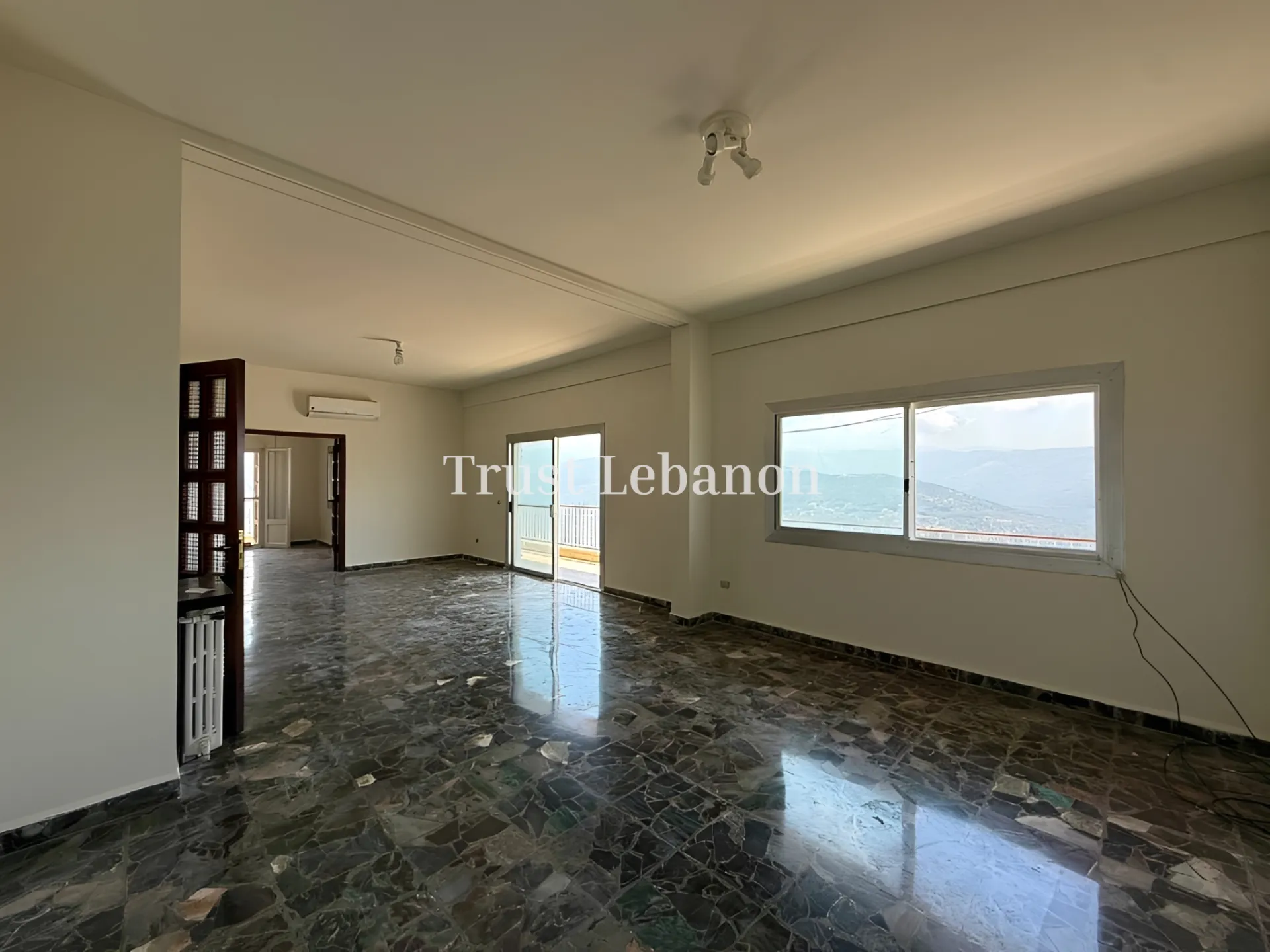 Apartment for rent in Beit Meri, Lebanon - 3 bed, 3 bath