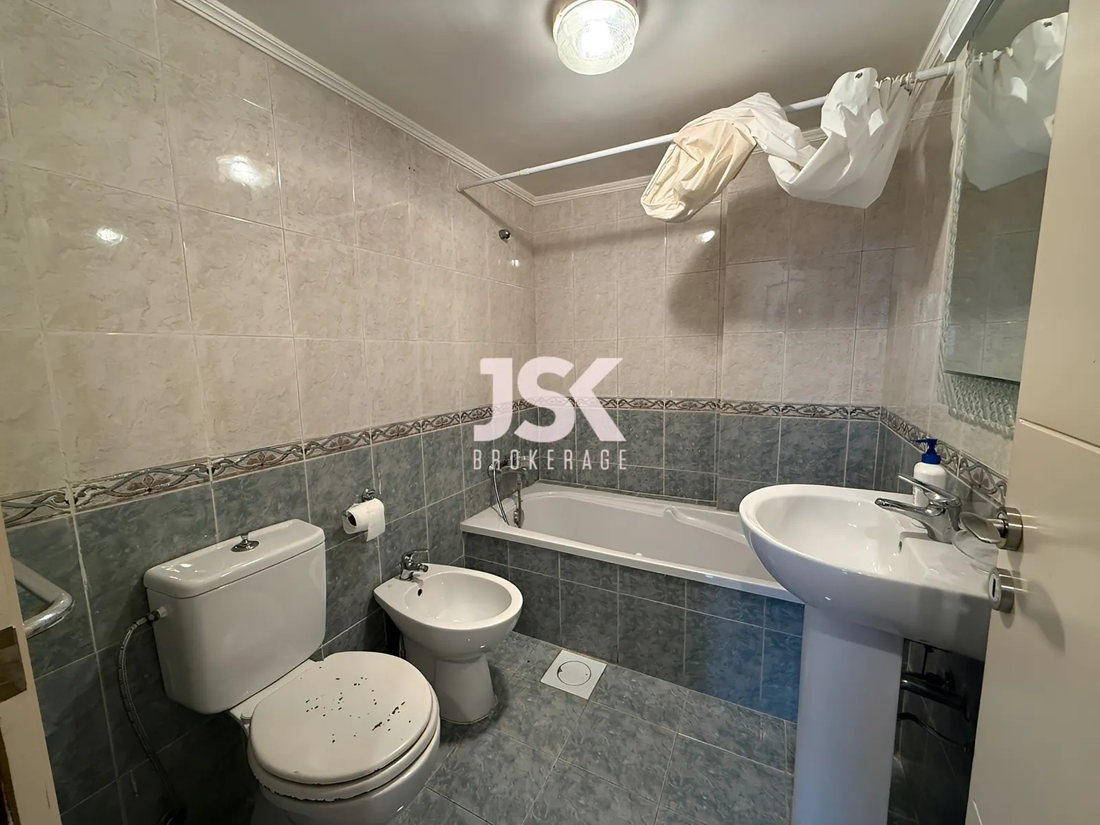 Apartment for Rent in Adma w Dafnah