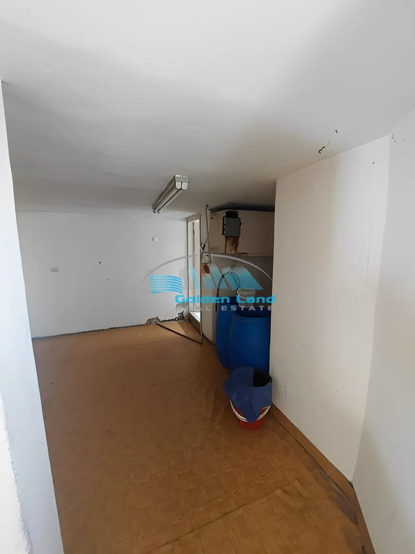 Shop for rent in Bsalim