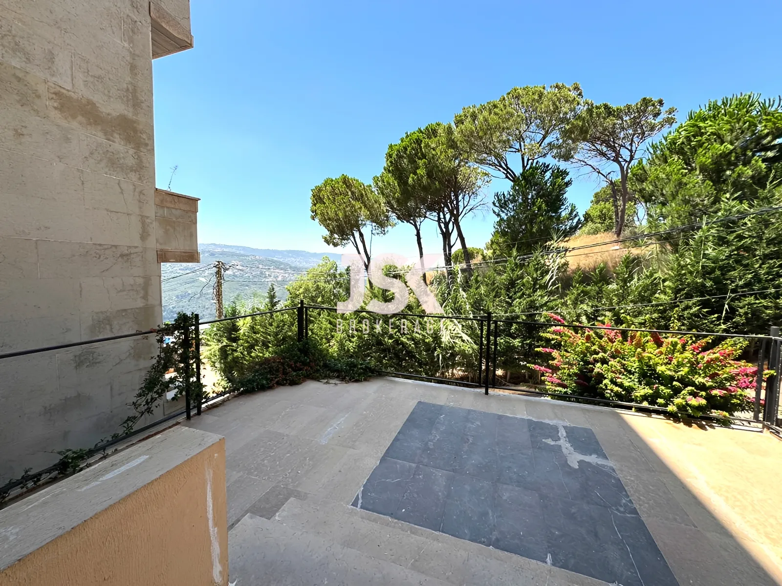Apartment for Sale in Beit Meri