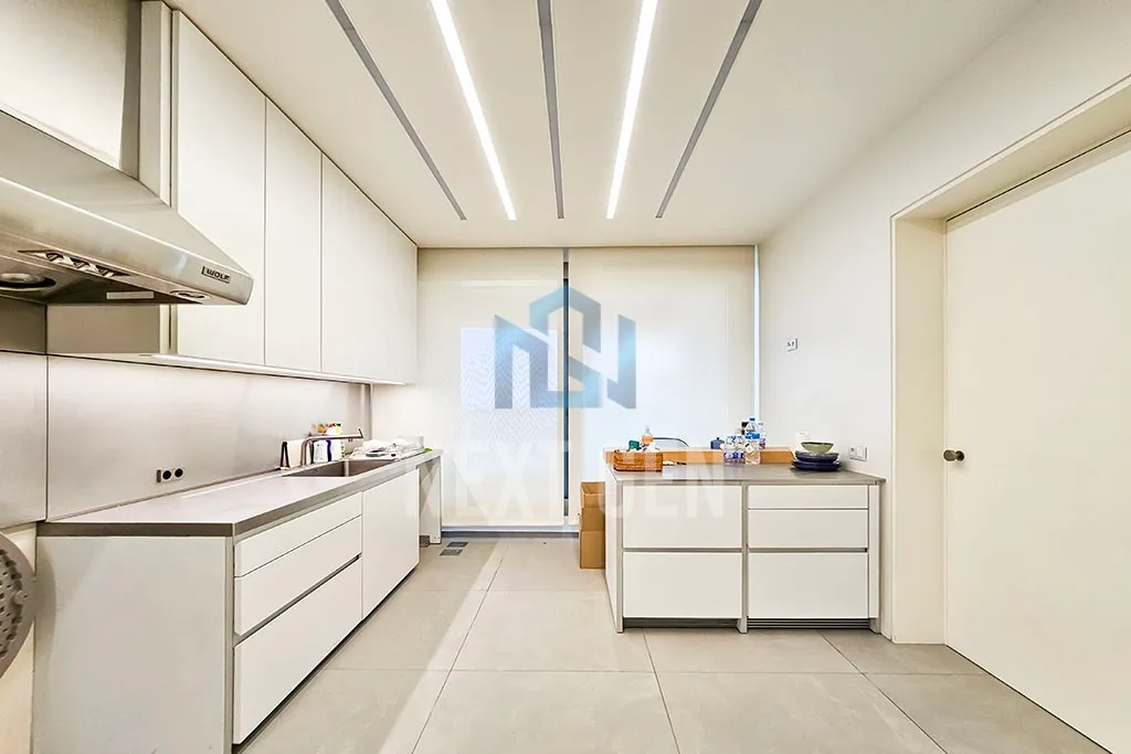 Apartment for sale in Ras Beirut, Beirut, Lebanon