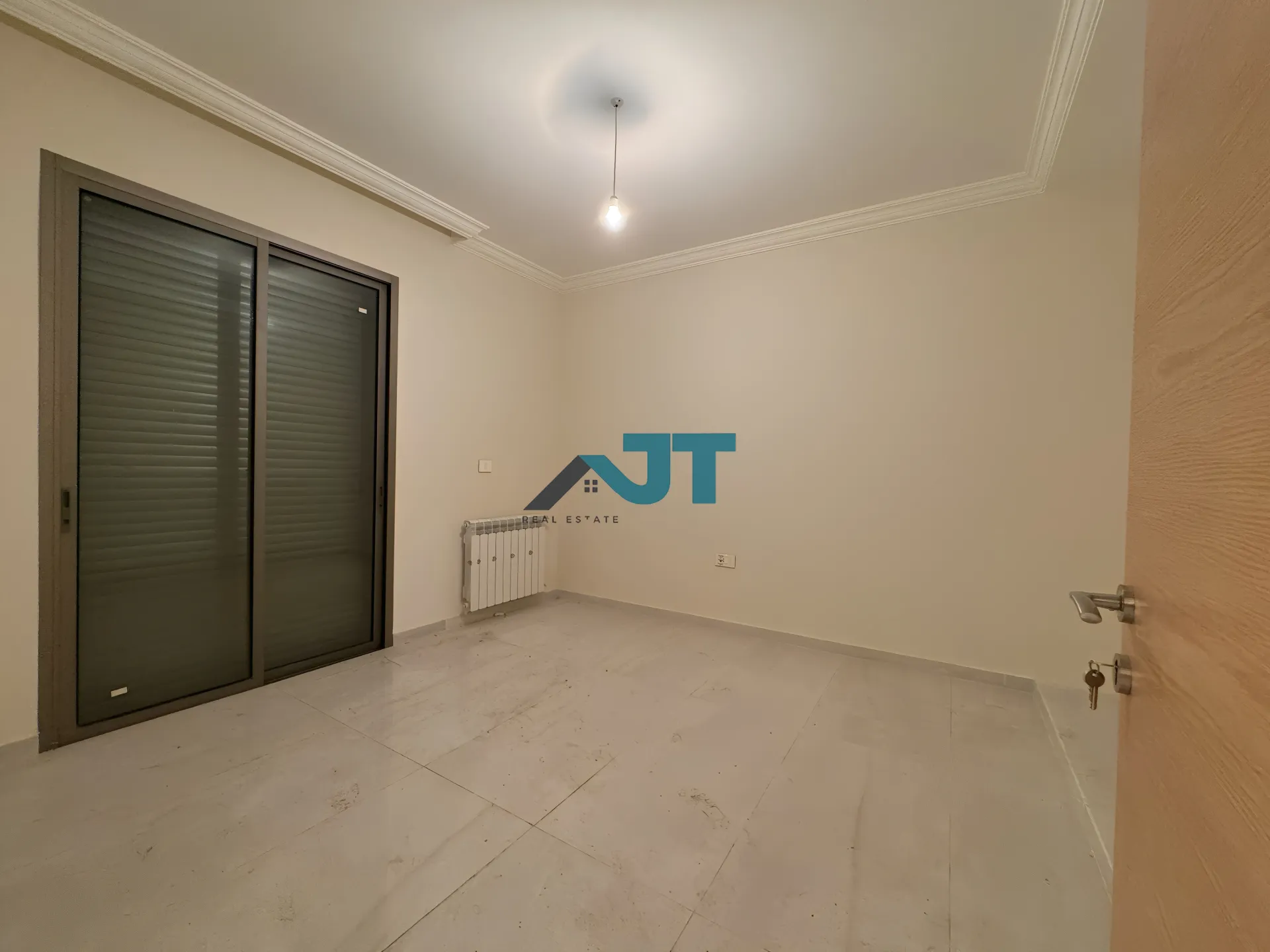 Apartment for Sale in Ain Aar