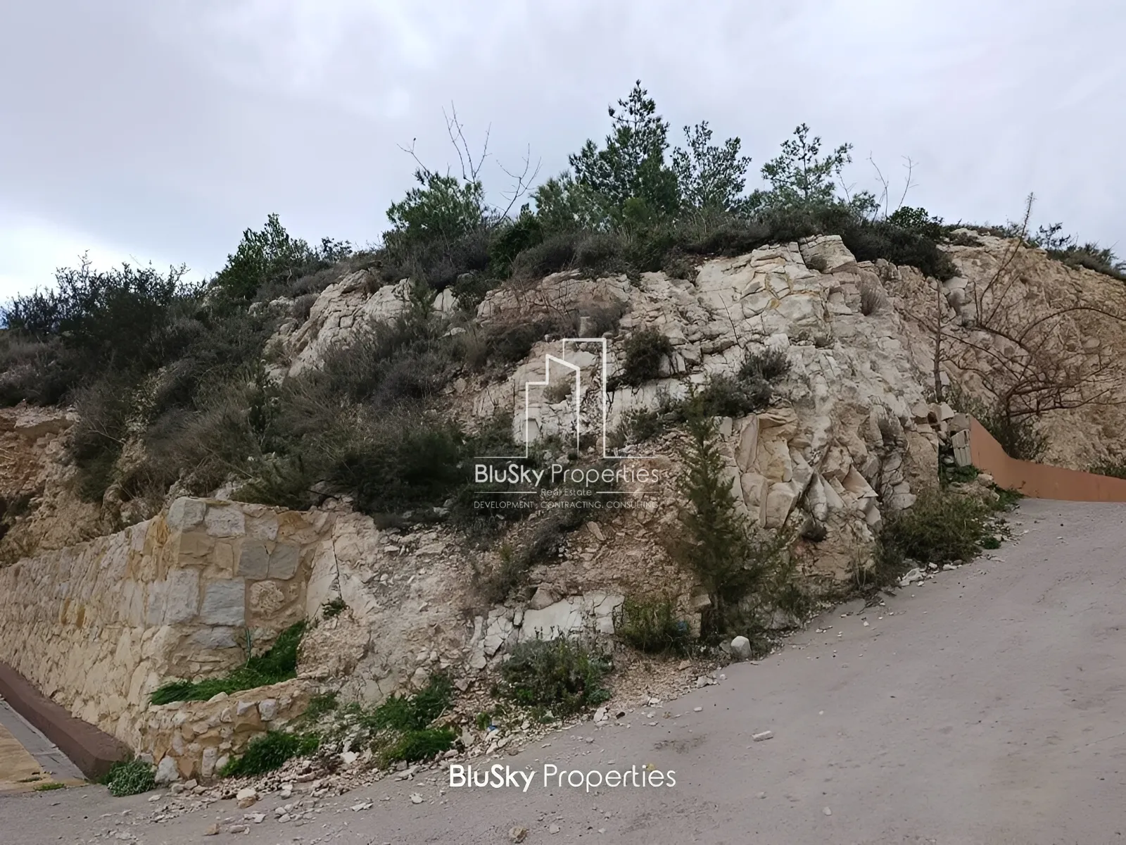 Land for Sale in Halat