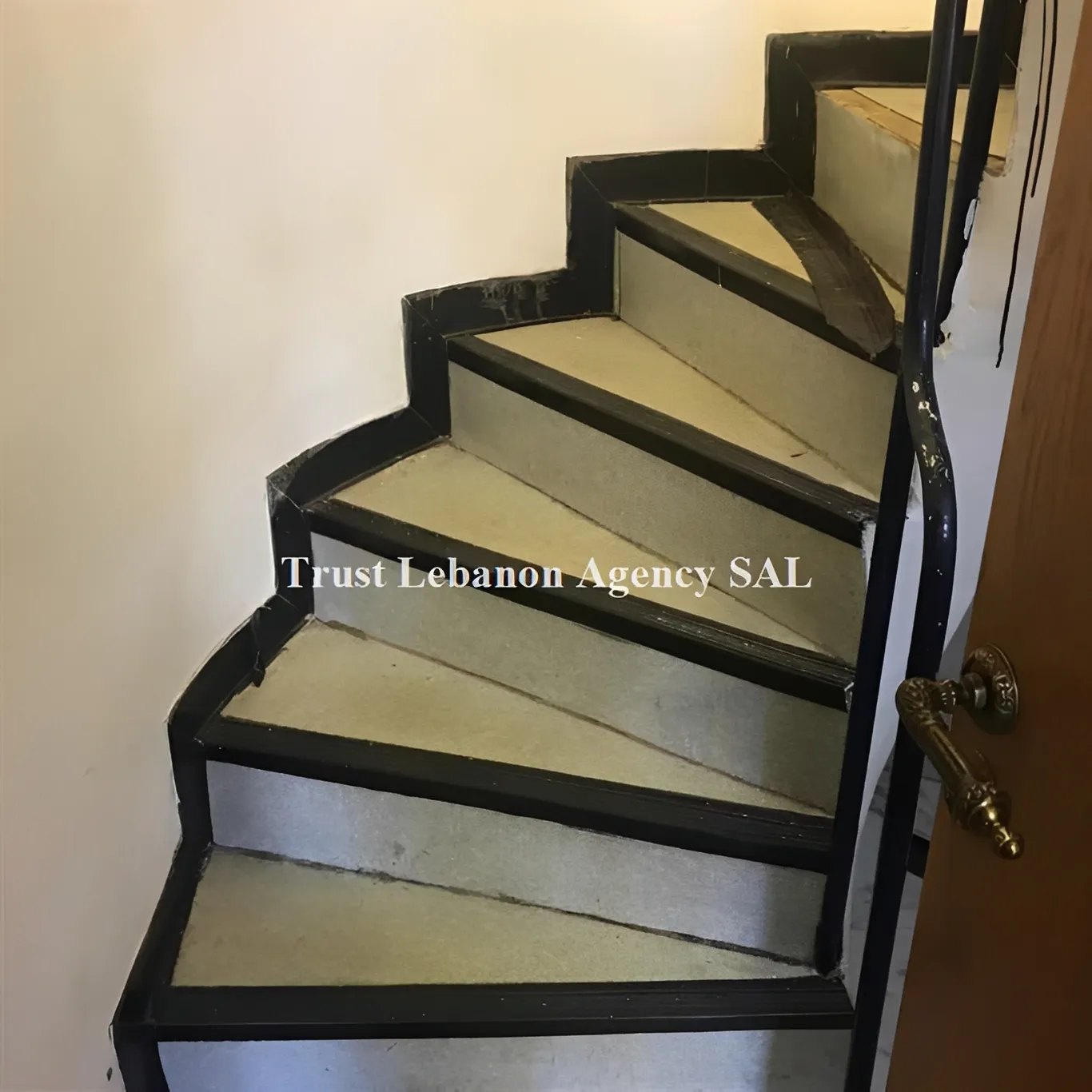 Shop For Sale in Metn, Sin El Fil