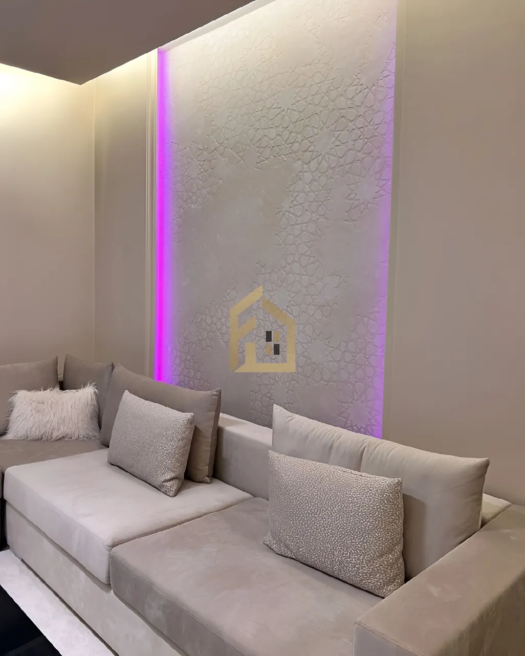 Apartment for sale in Mazraa, Bayrut, Lebanon - 3 bed, 2 bath