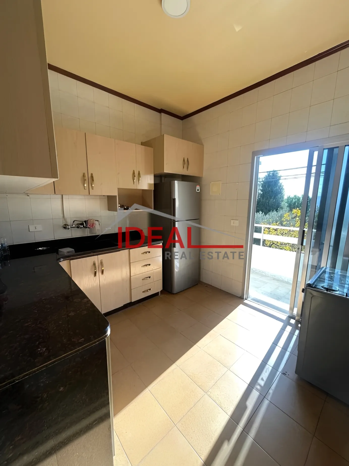 Apartment for Sale in Aachqout, Lebanon - 2 bed, 2 bath