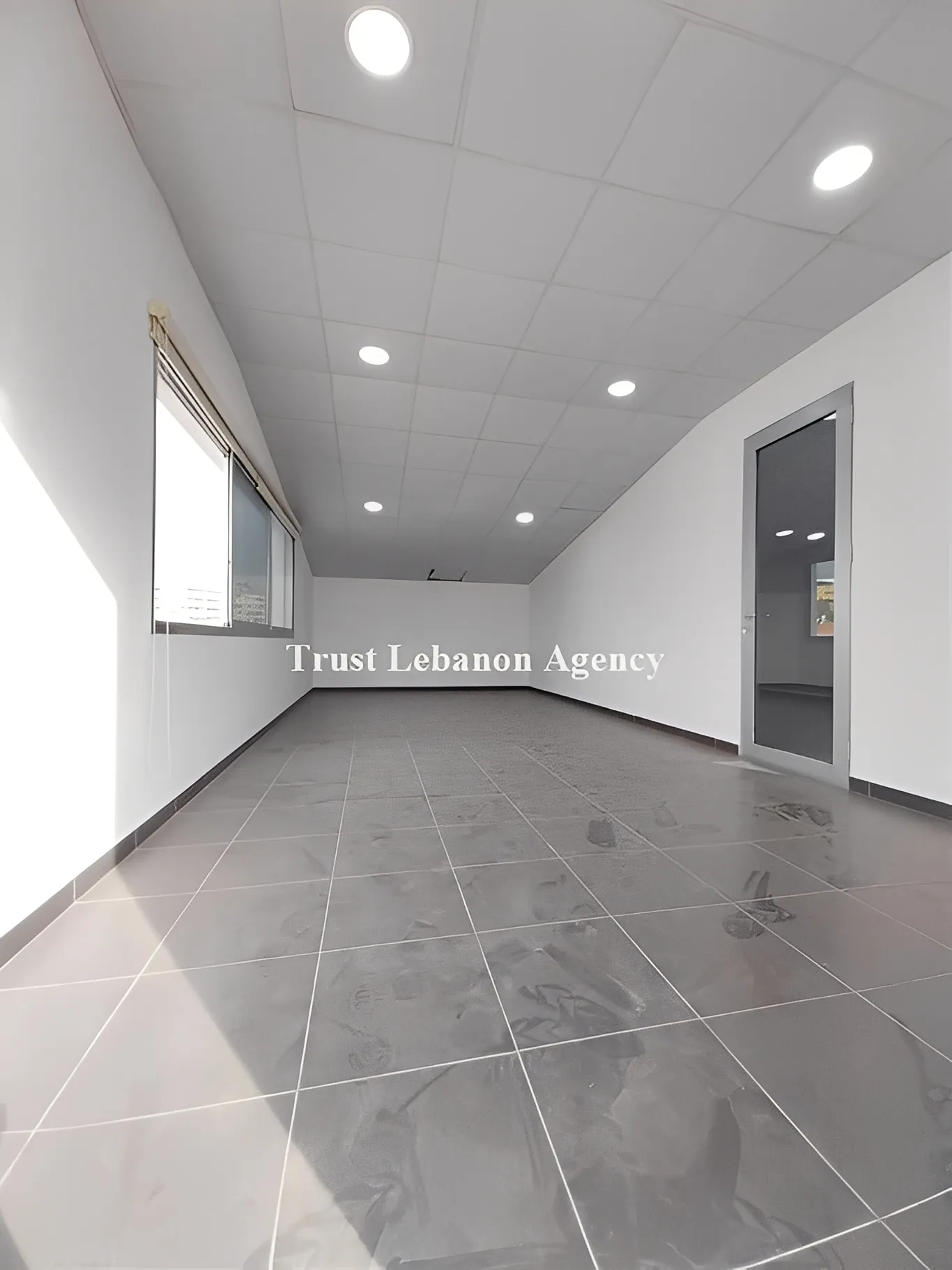 Office for rent in Baabda, Hazmieh
