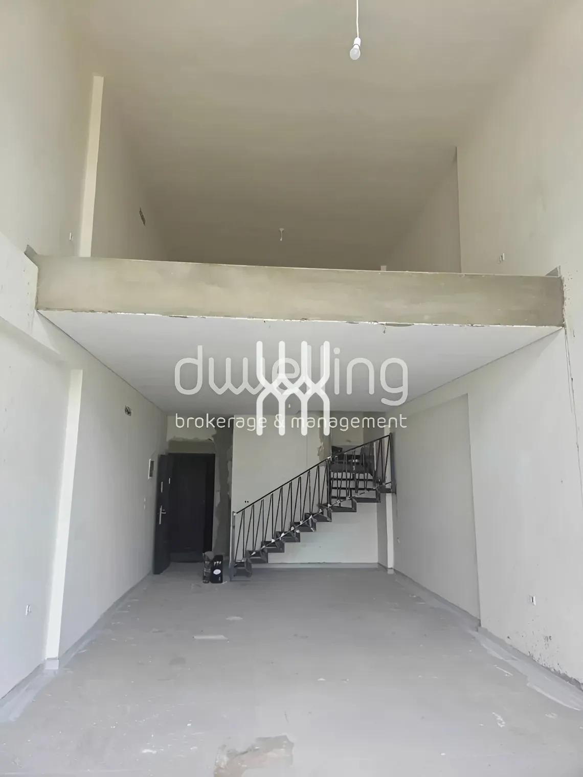 Office for sale in Amioun