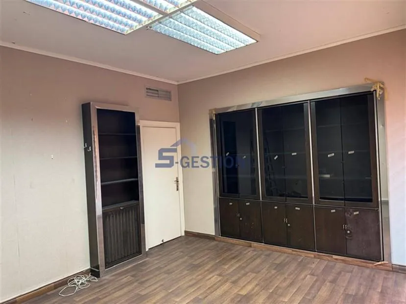 Office for rent in Achrafieh