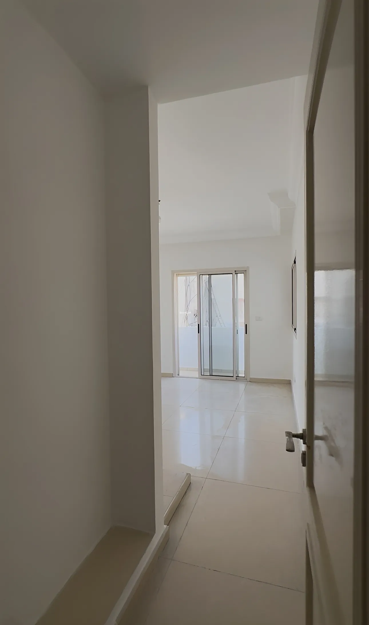 شقة for rent in مار الياس، بيروت، لبنان