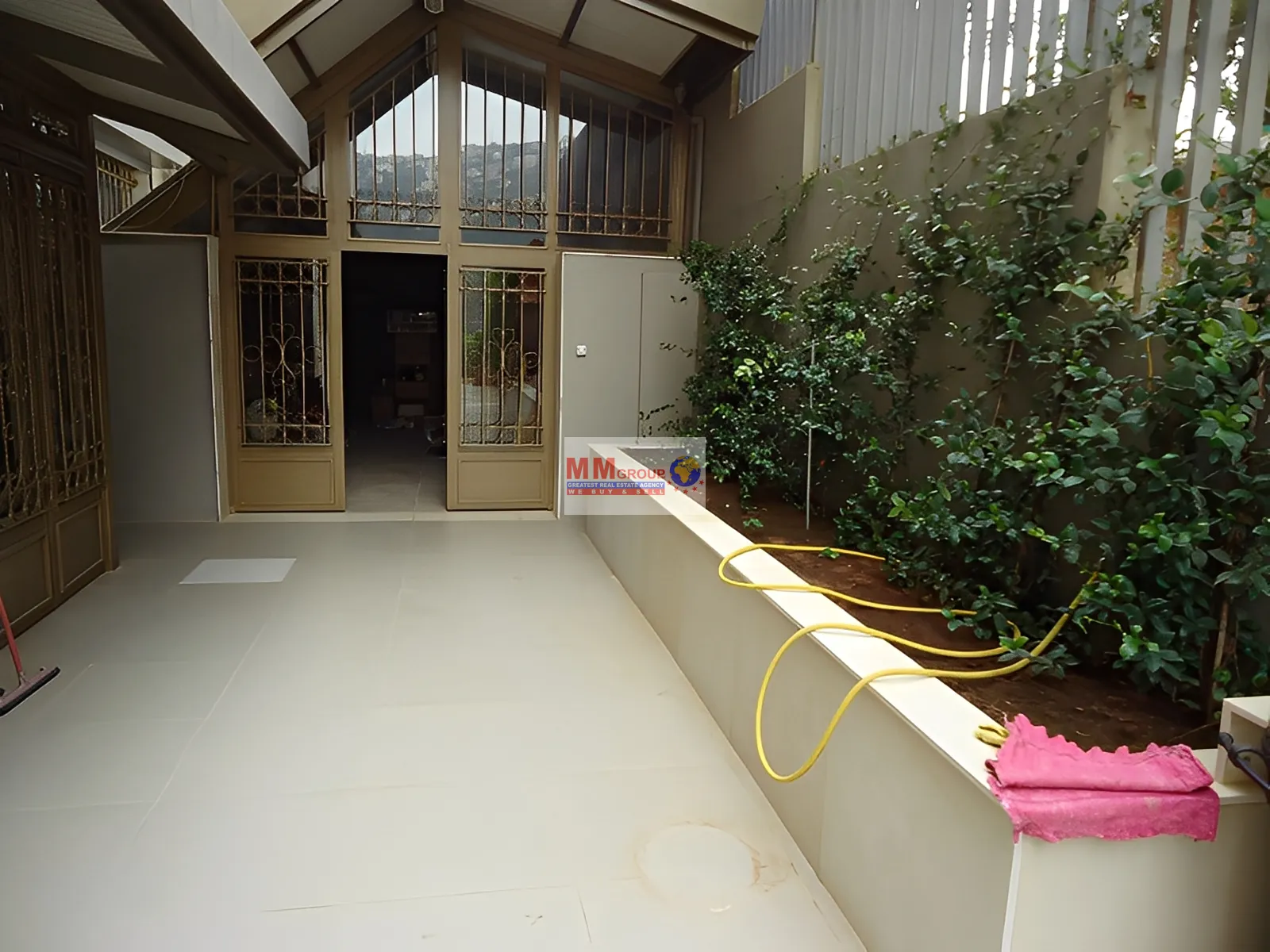 Apartment for Sale in Ain Saade