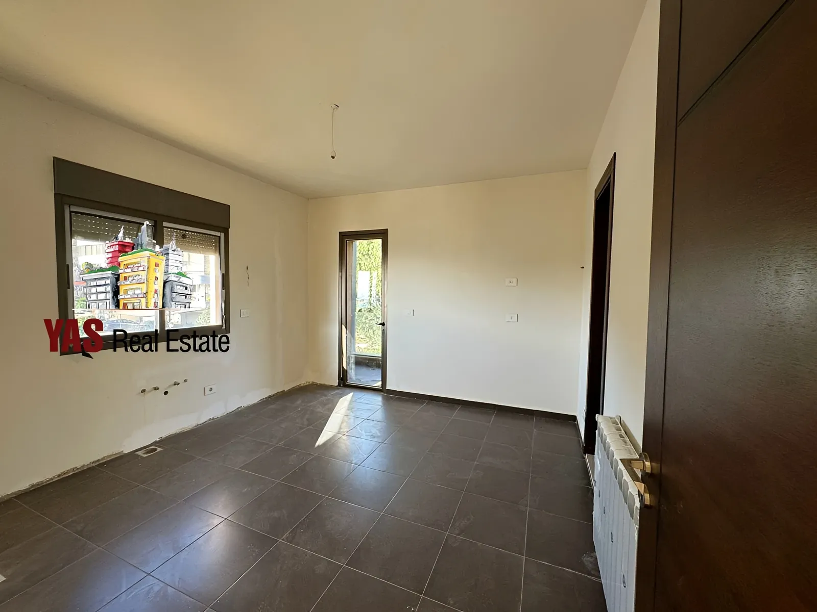 Apartment for Sale in Ballouneh