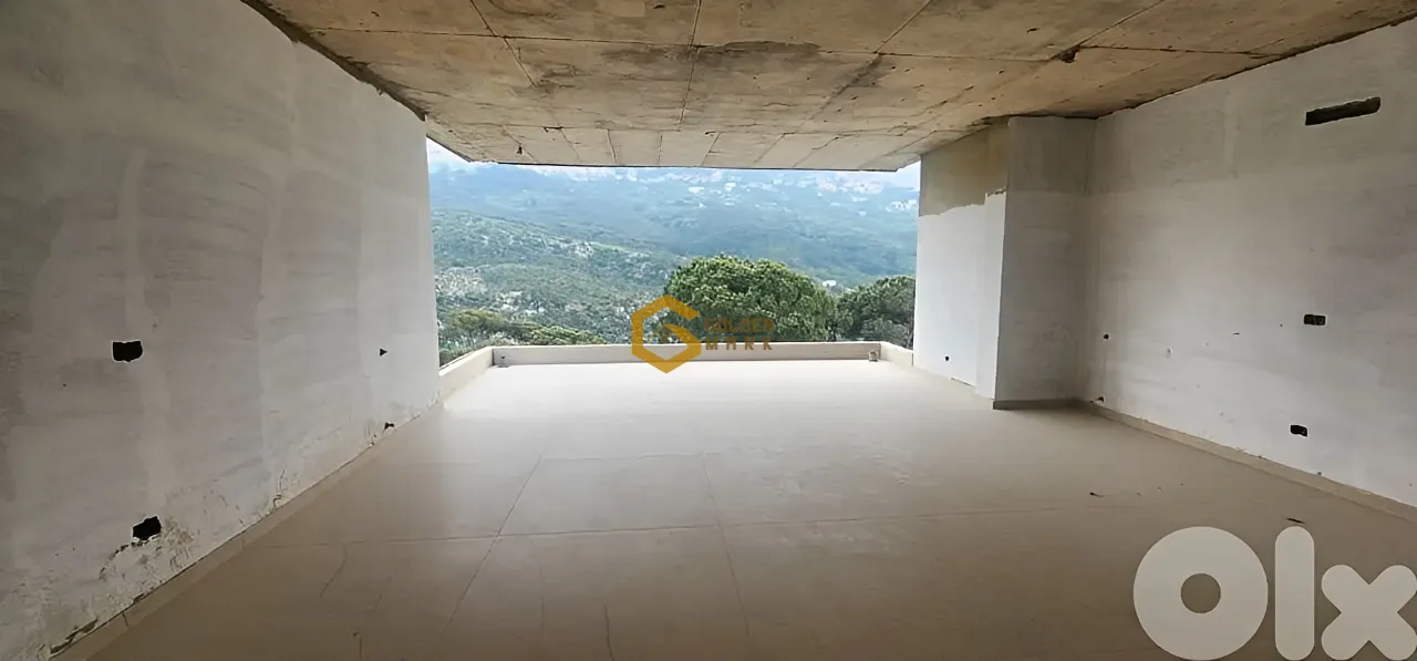 Apartment for Sale in Mansourieh - 4 bed, 4 bath