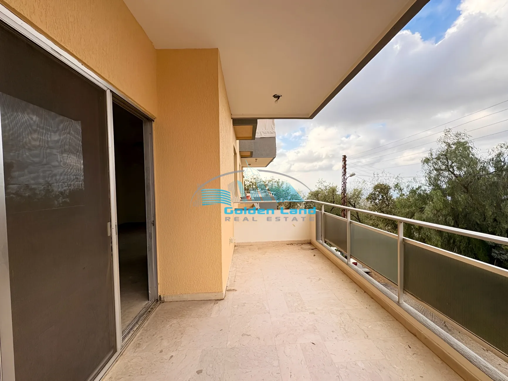 Apartment for sale in Mazraat Yachoua, Lebanon