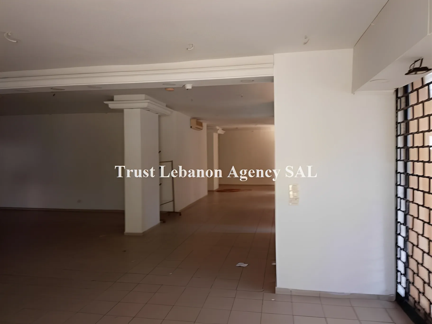 Commercial Property For Rent in Baabda, Hazmieh