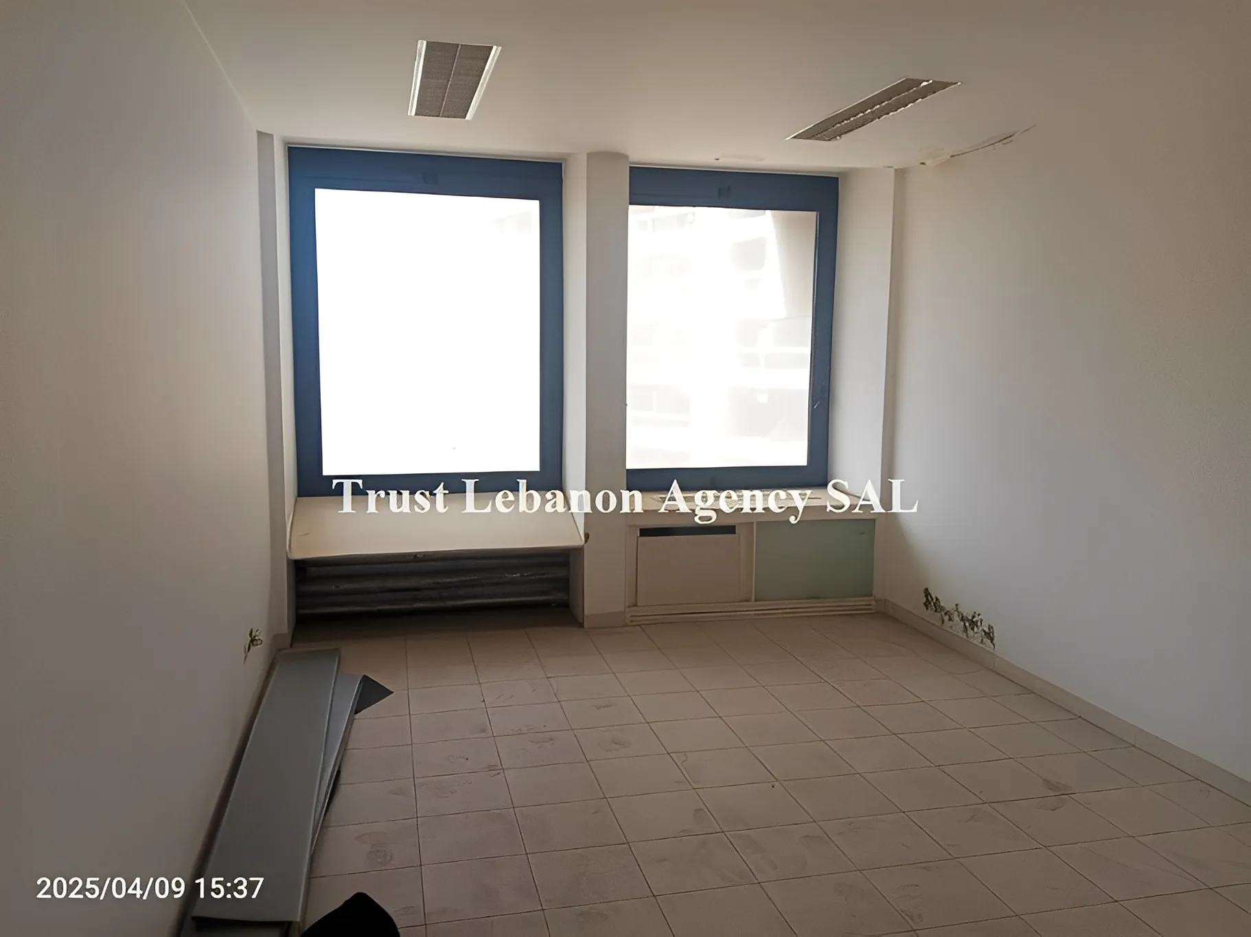 Office for rent in Beirut, Mina El Hosn