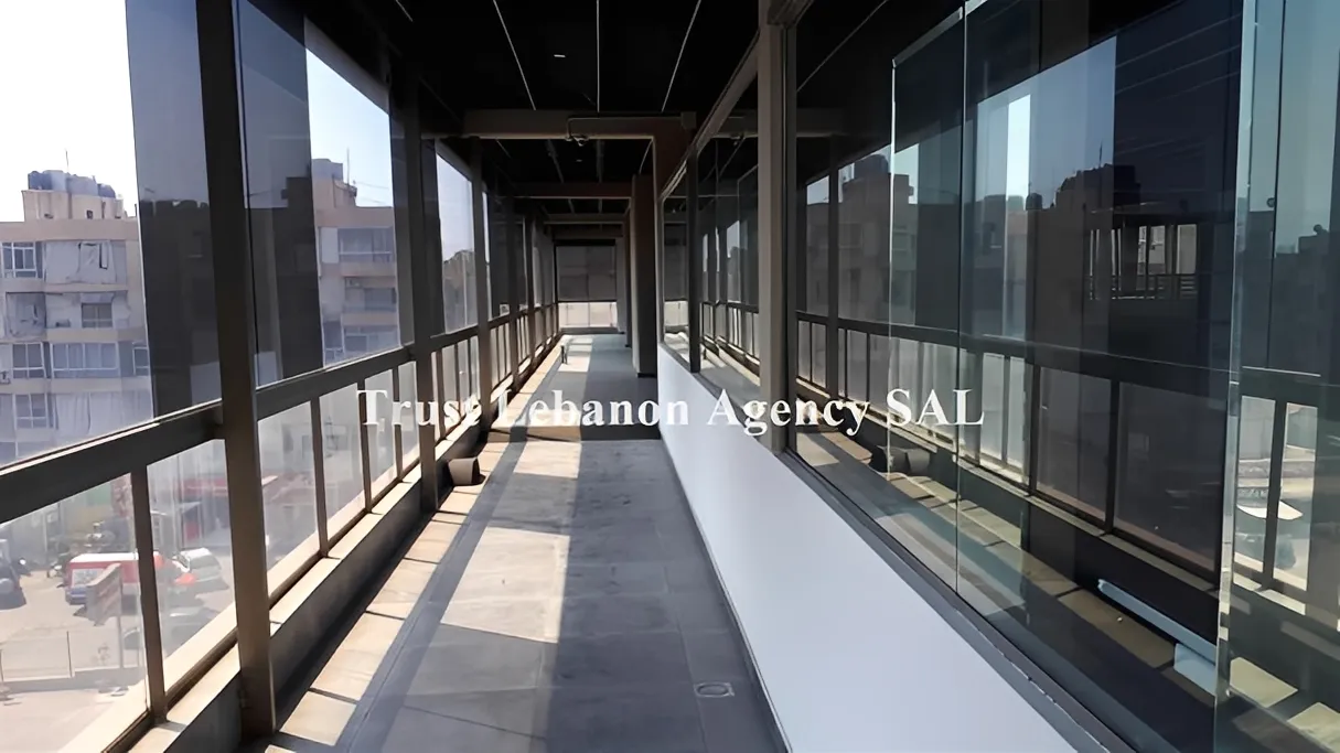 Shop for rent in Baabda, Kfarchima