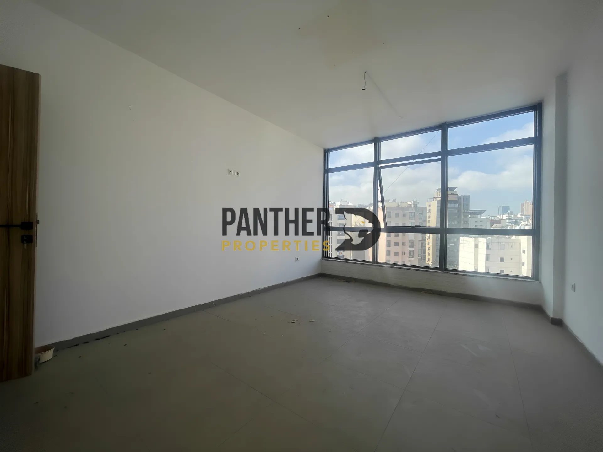 Office for rent in Dekwaneh, lebanon