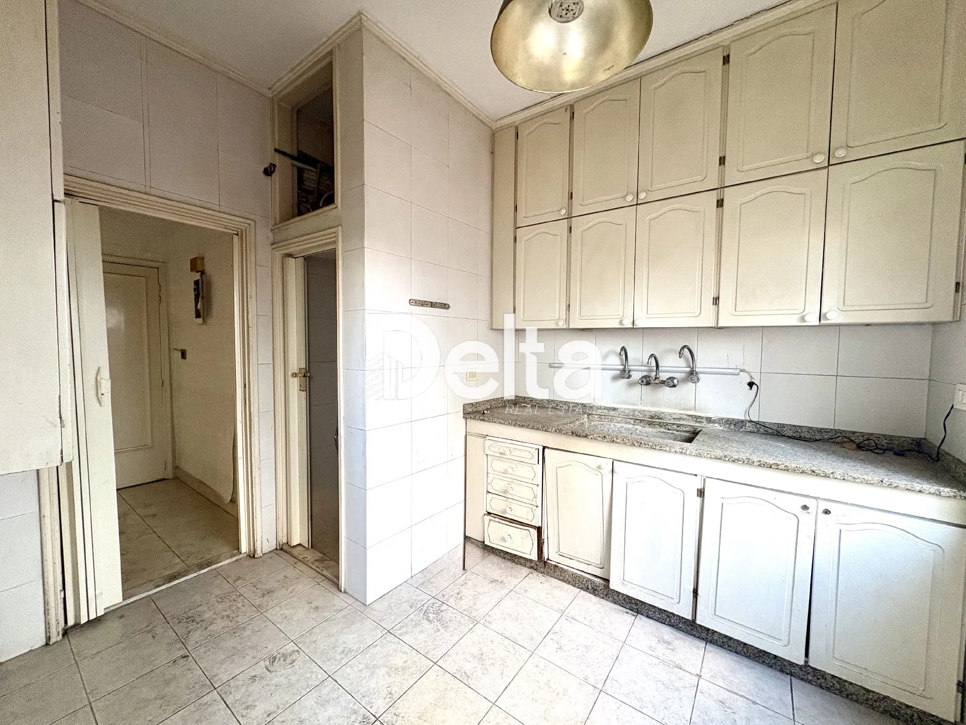 Apartment for rent in Kraytem, beirut, lebanon