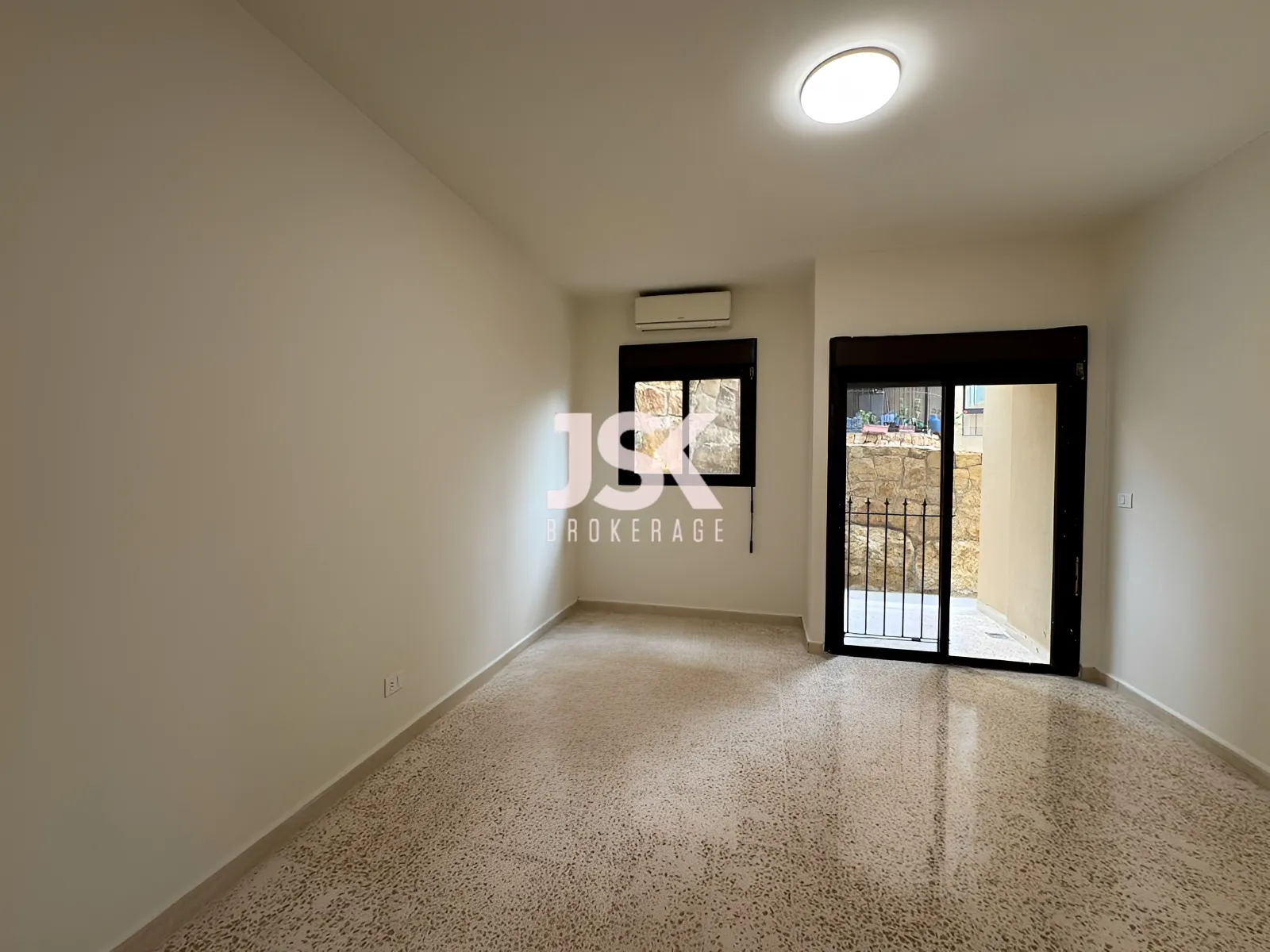 Apartment for Rent in Mansourieh