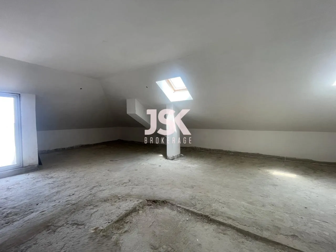 Duplex for Sale in Bsalim