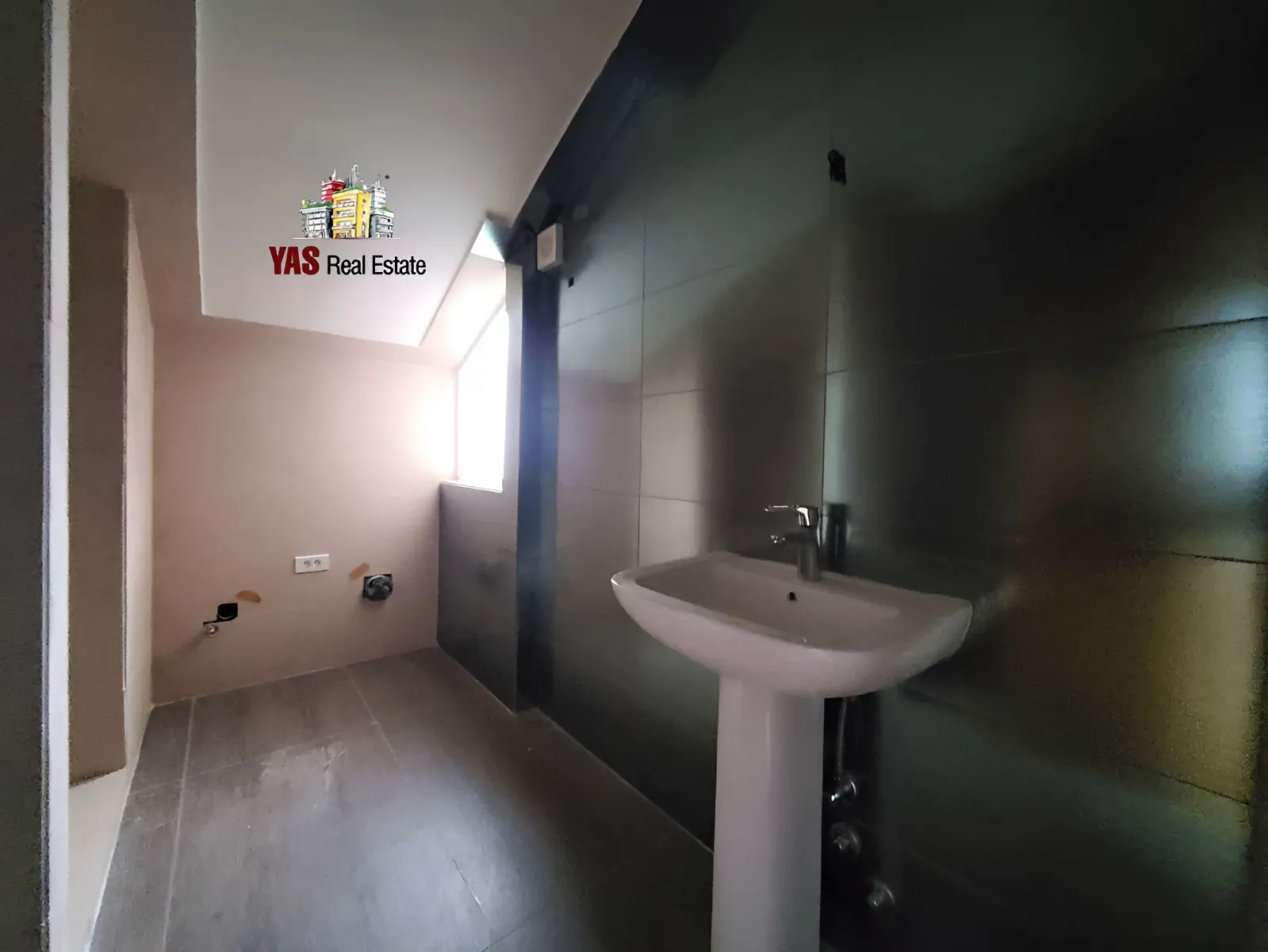Apartment for Sale in Ajaltoun