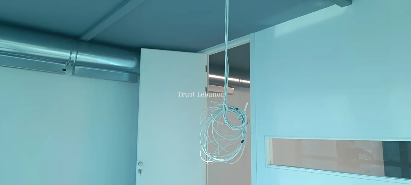 Office for rent in Dekwaneh, Lebanon