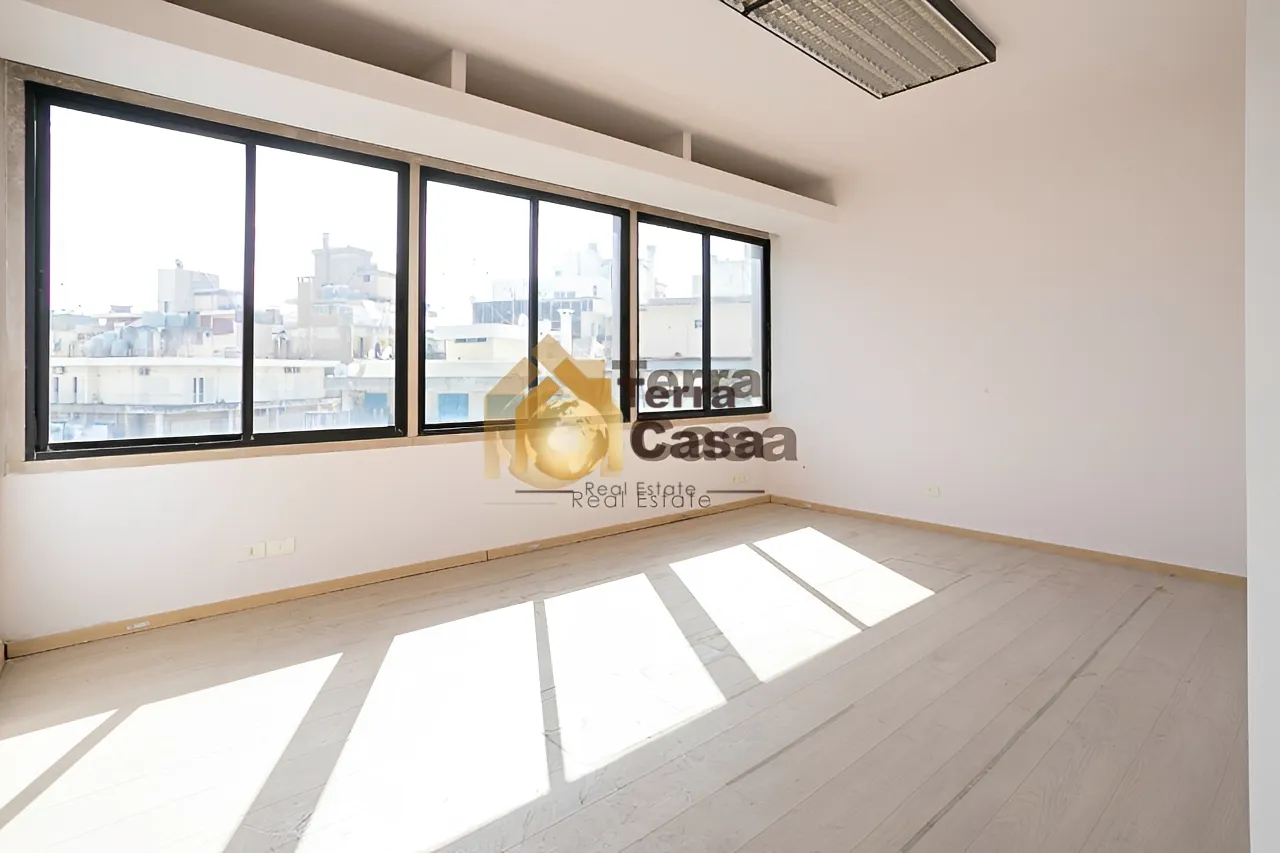 Office for sale in Achrafieh