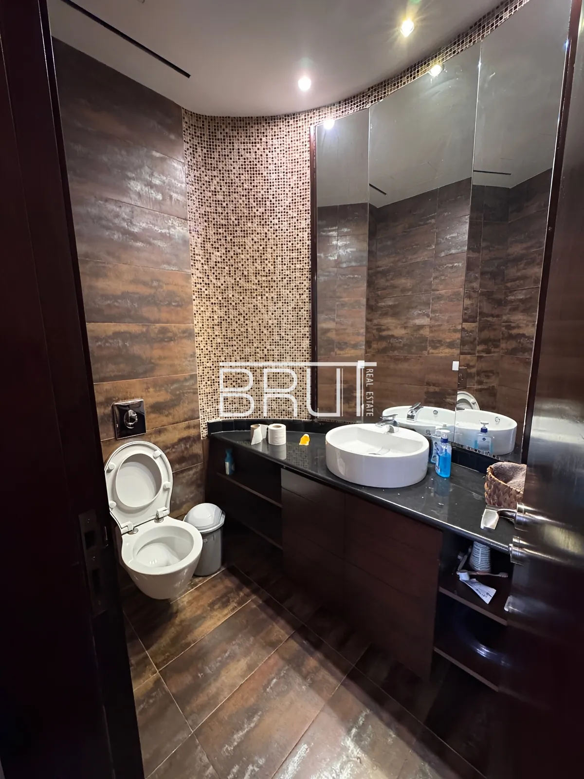 Chalet for Sale in Faqra