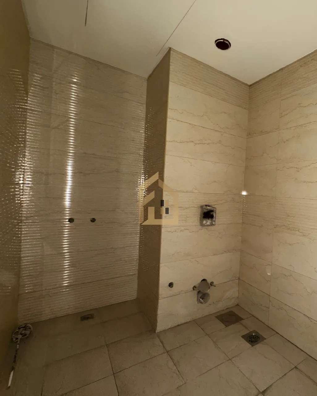 Apartment for sale in Ramlet El Baida, Bayrut, Lebanon