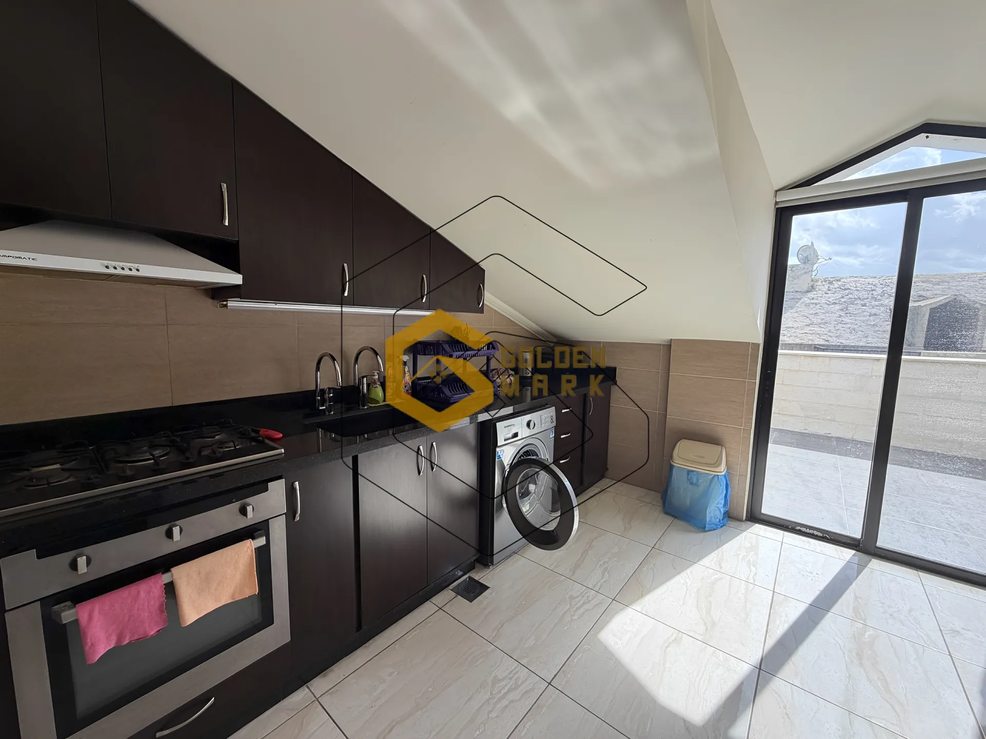 Apartment for Rent in Safra