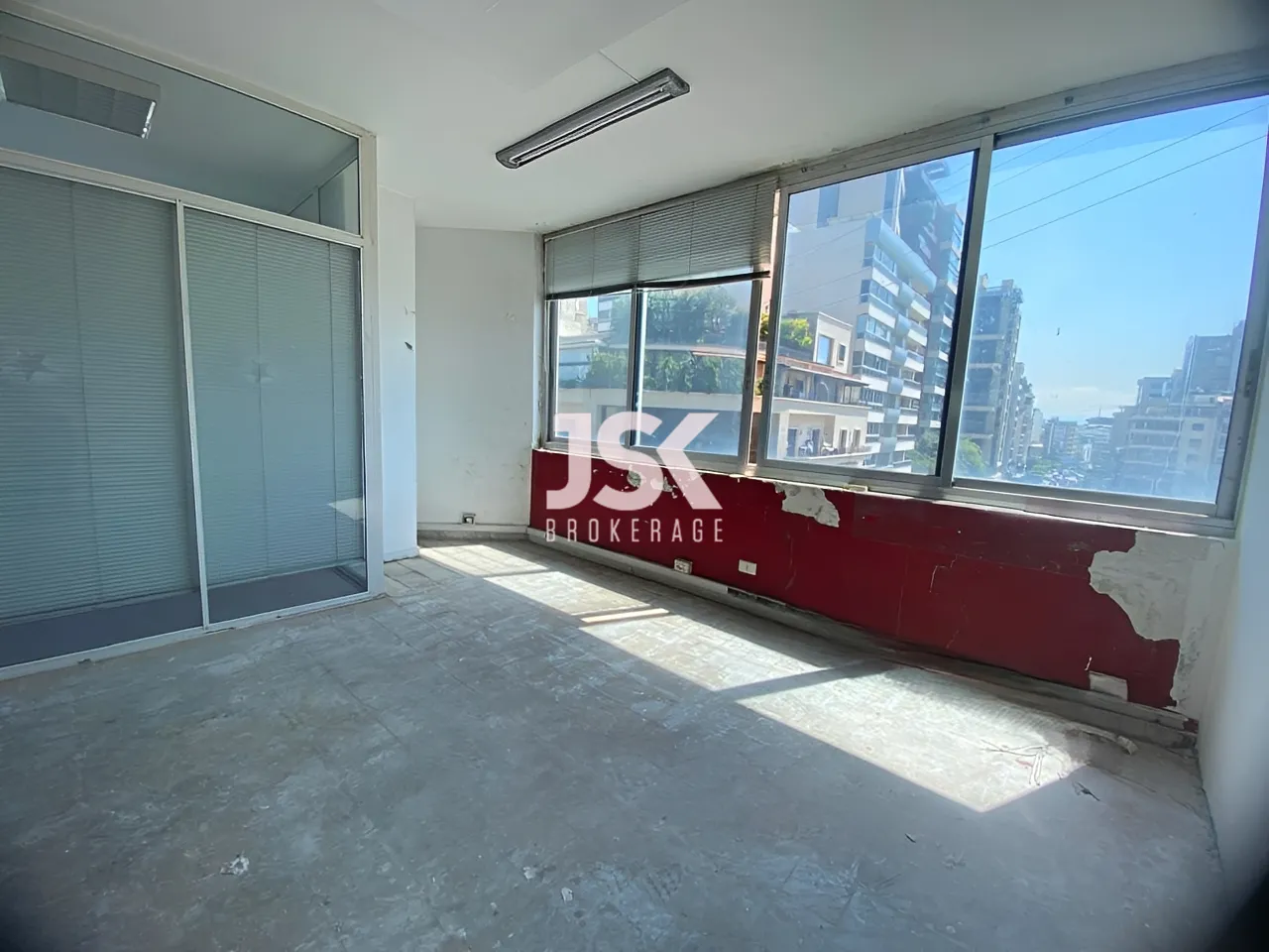 Building for Sale in Verdun