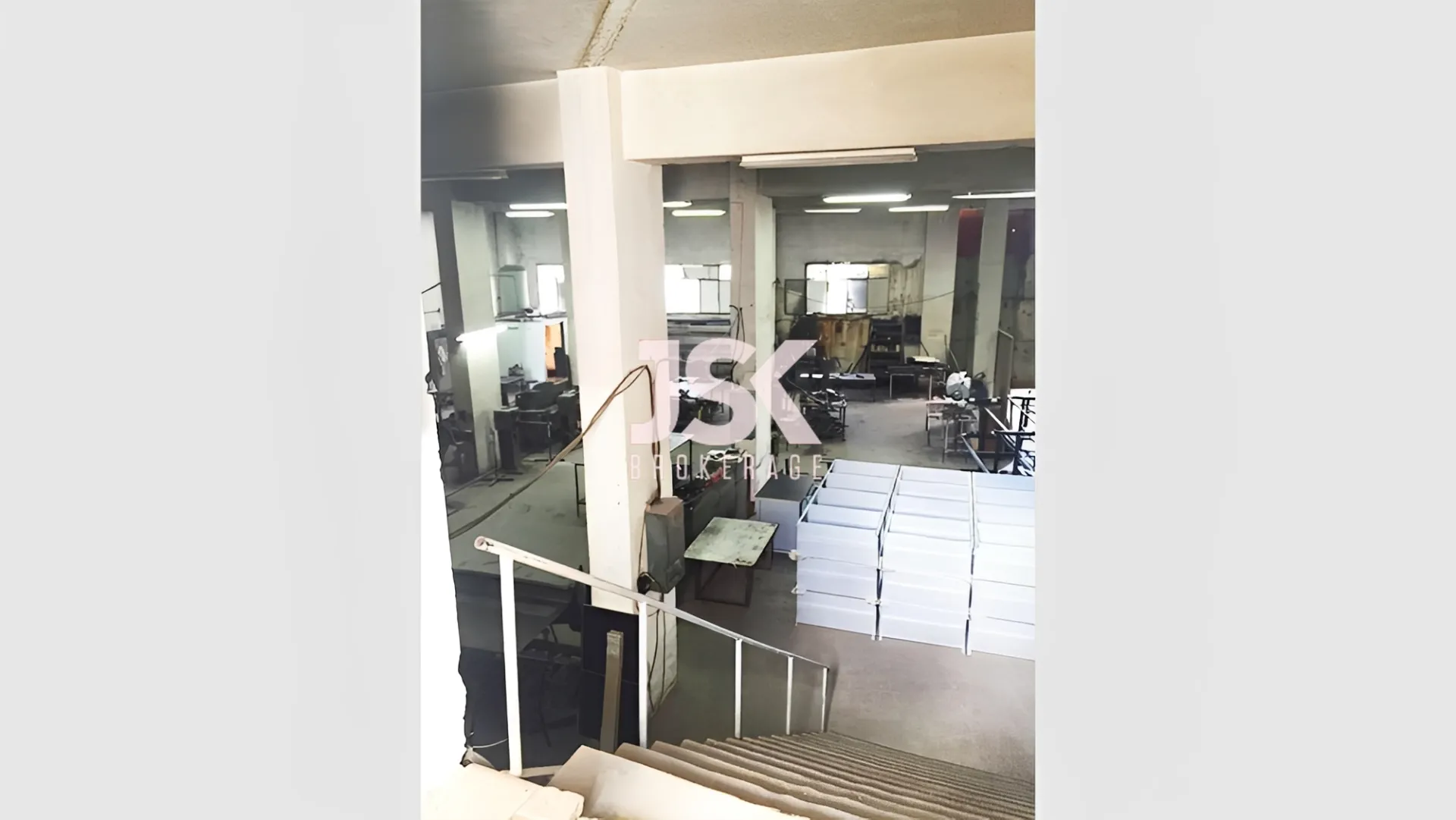 Warehouse for sale in Dbayeh