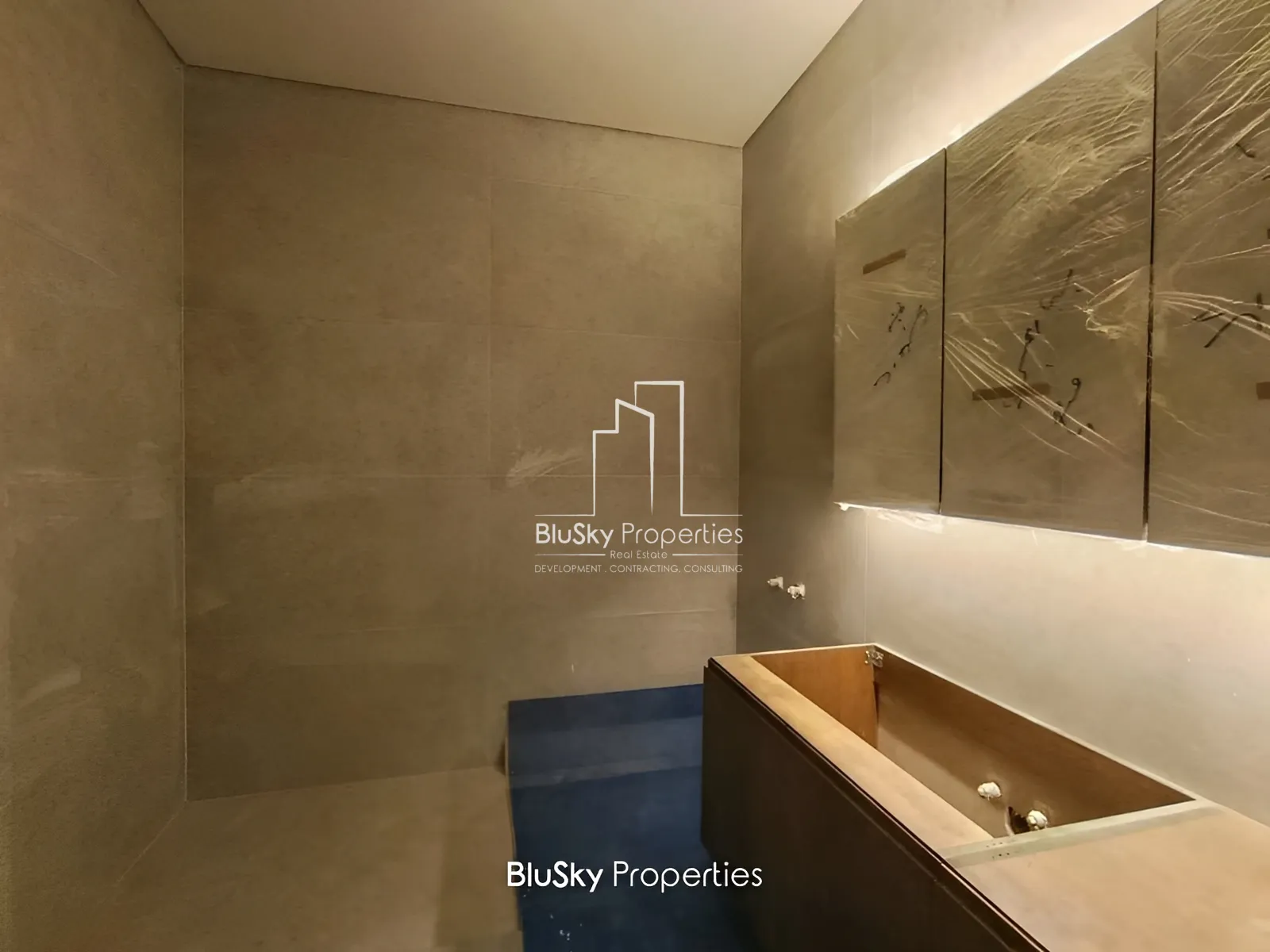 Apartment for Sale in Adma