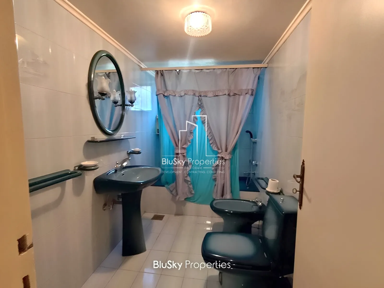 Apartment for Sale in Adonis