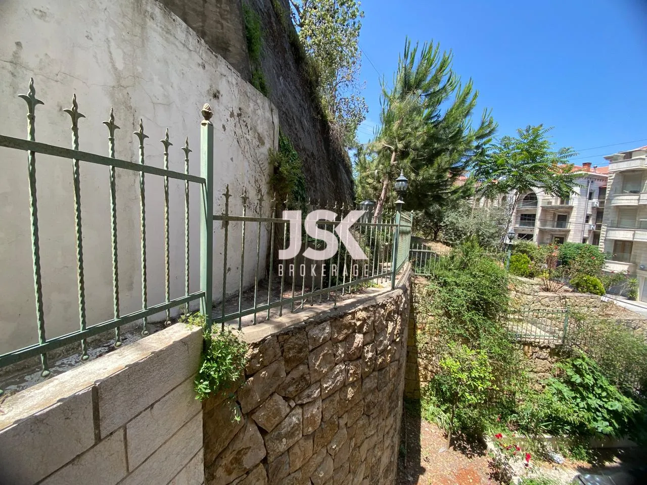 Apartment for Sale in Aley