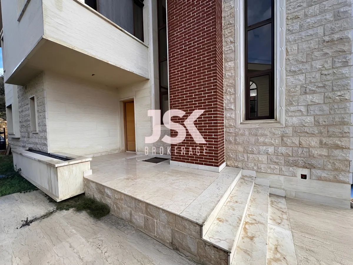 Villa for Sale in Souq El Gharb, Lebanon